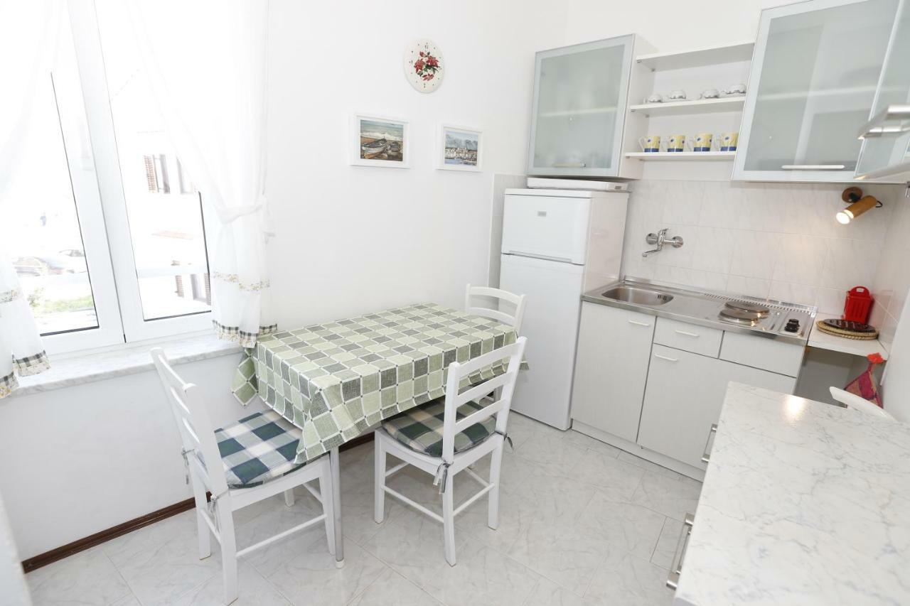 Apartment Luiza With Terrace Baška Kültér fotó